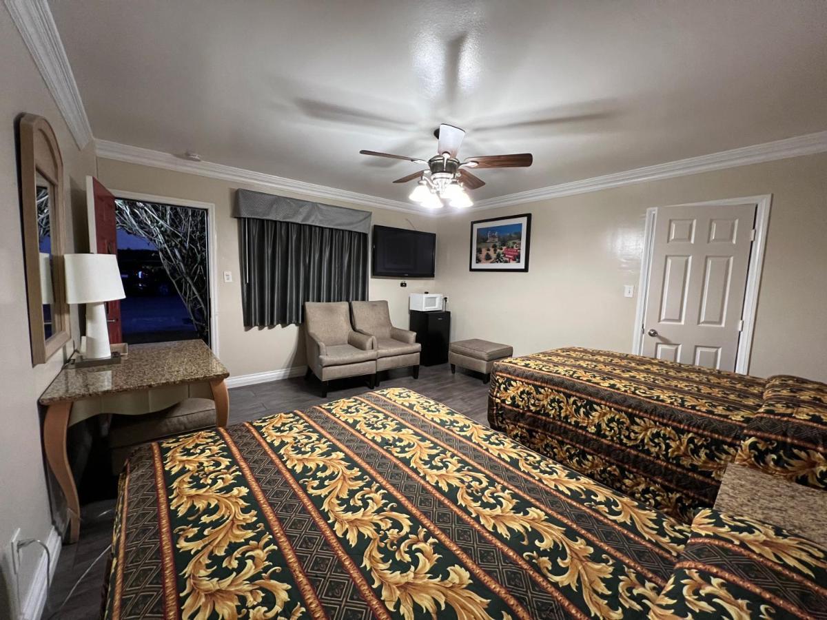 Flamingo Motel Окснард Екстериор снимка